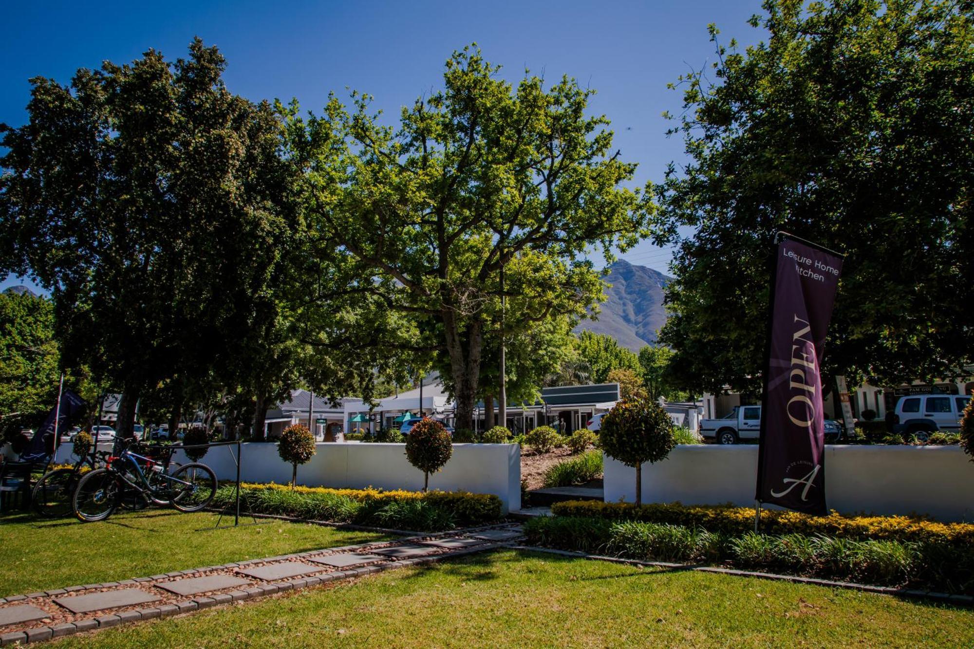 Aan De Eike Guest House Swellendam Eksteriør bilde